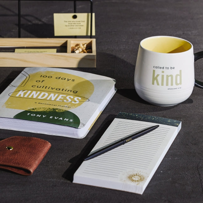 100 Days Cultivating Kindness: Devotional Journal