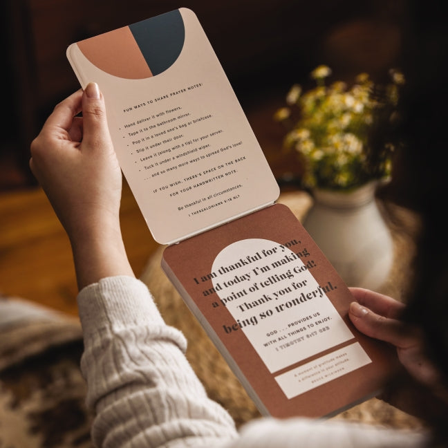 100 Pass-Along Notes for Gratitude: Prayers to Share (Shareable Messages of Encouragement with a Prayer, Scripture, and Inspirational Quote)
