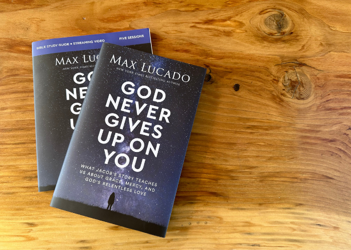 God Never Gives Up On You Study Guide + Book Bundle