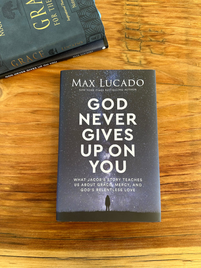 God Never Gives Up On You Study Guide + Book + Journal Bundle