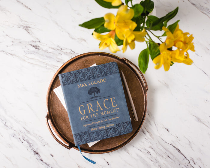 Grace for the Moment Volume I, Note-Taking Edition, Leathersoft: Inspirational Thoughts for Each Day of the Year (A 365-Day Devotional)