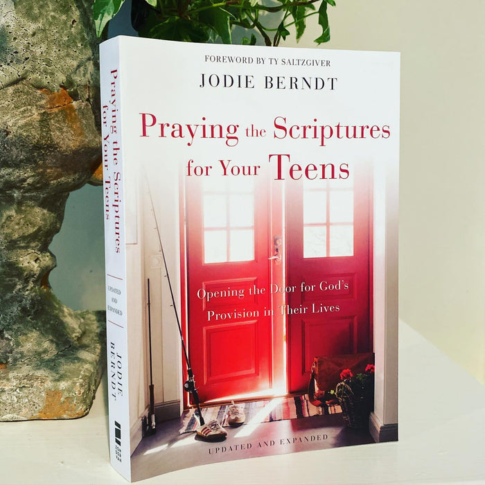 Praying the Scriptures for Your Teens Book + Praying the Scriptures Journal Bundle