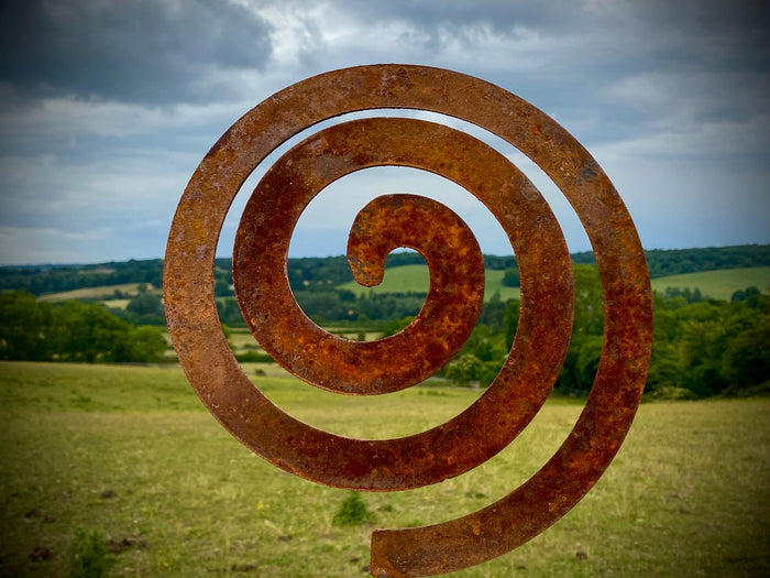 Small Hypno Sculpture Garden Stake